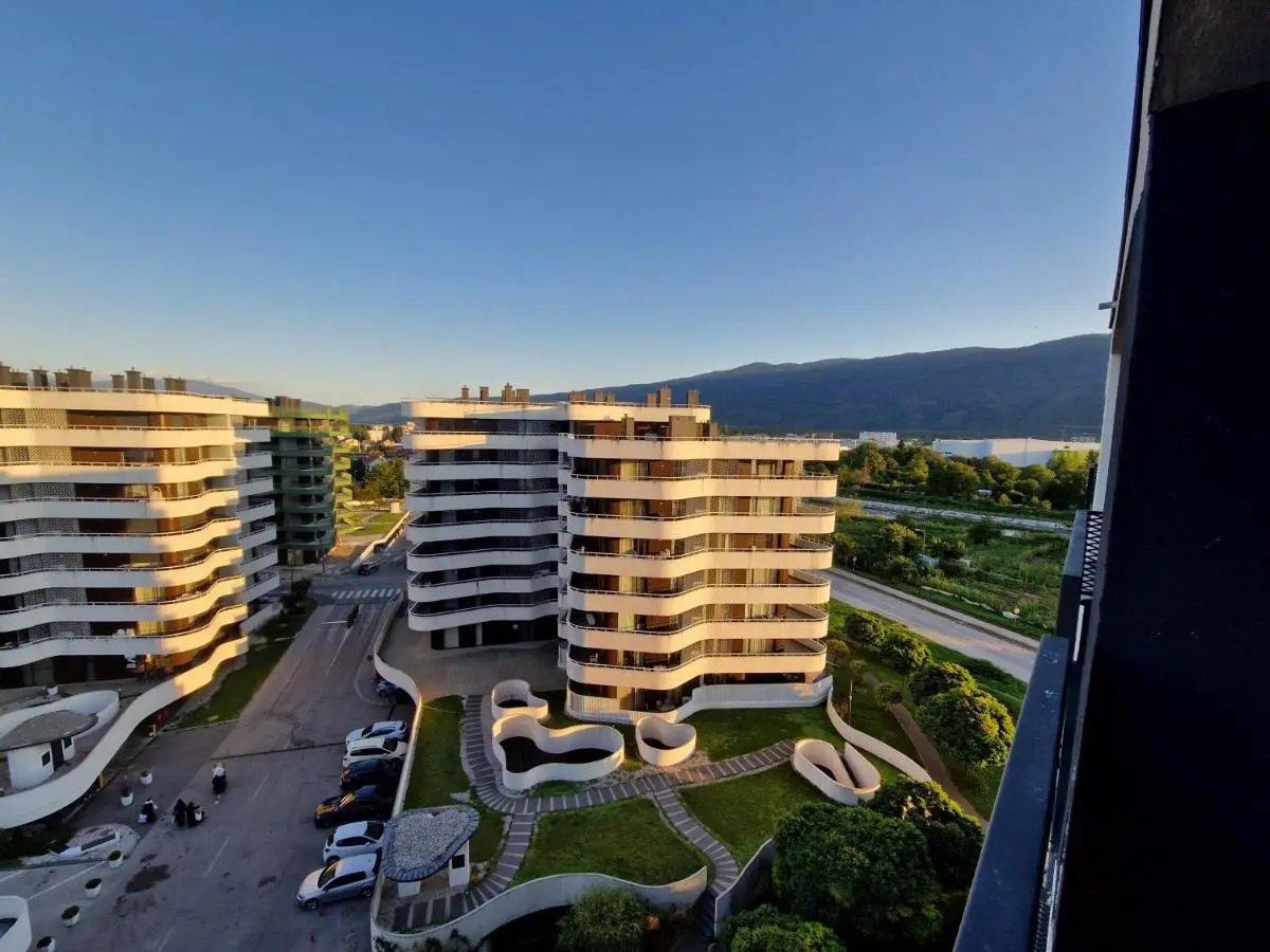 River Lux Residence & Private Garage