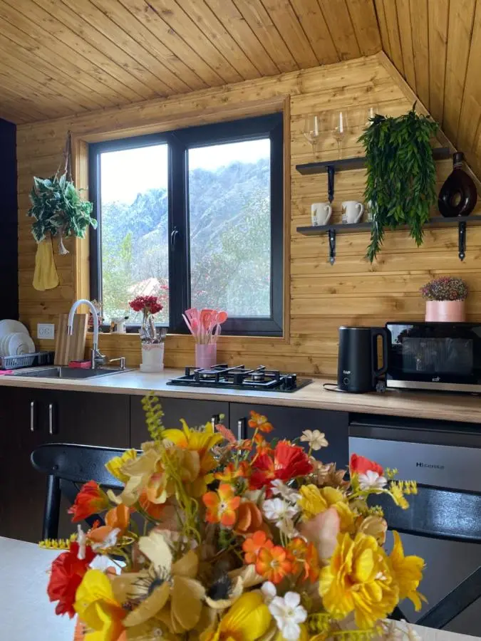 Sunny side cottage