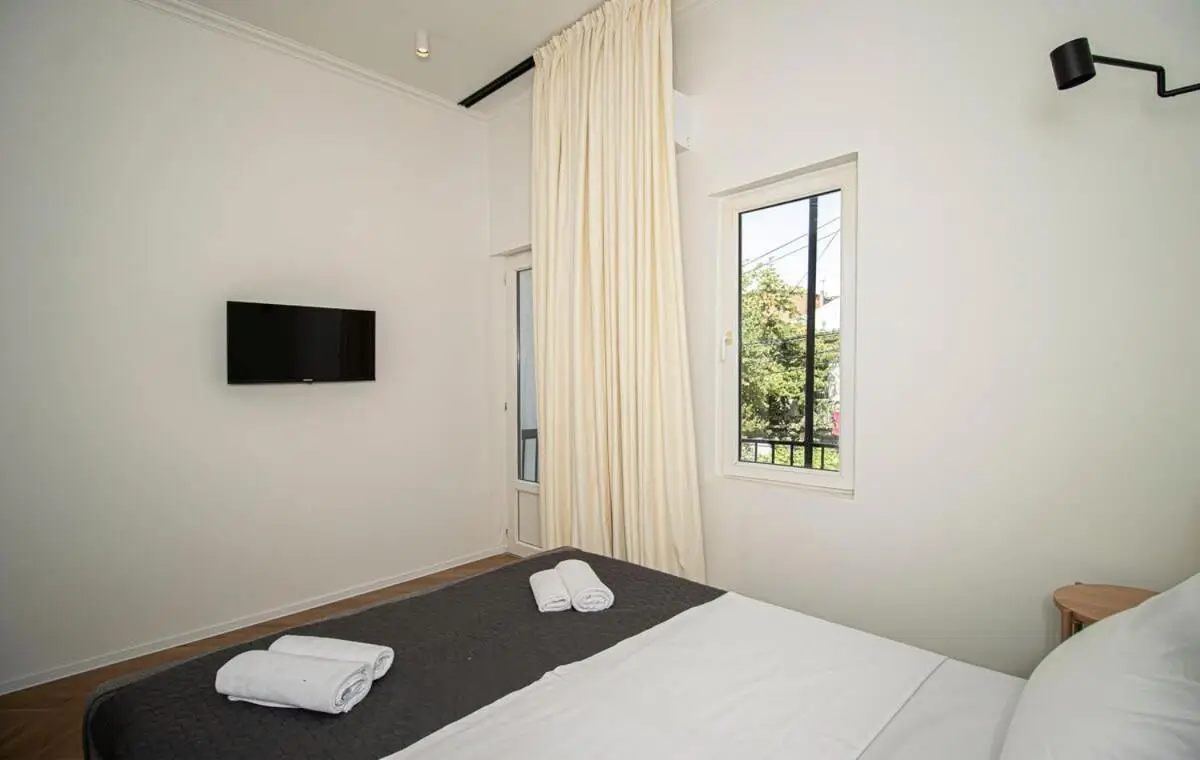 Chic 3BR Apt Near Fabrika - By Wehost
