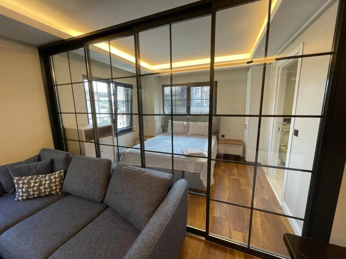 ARC HOUSE