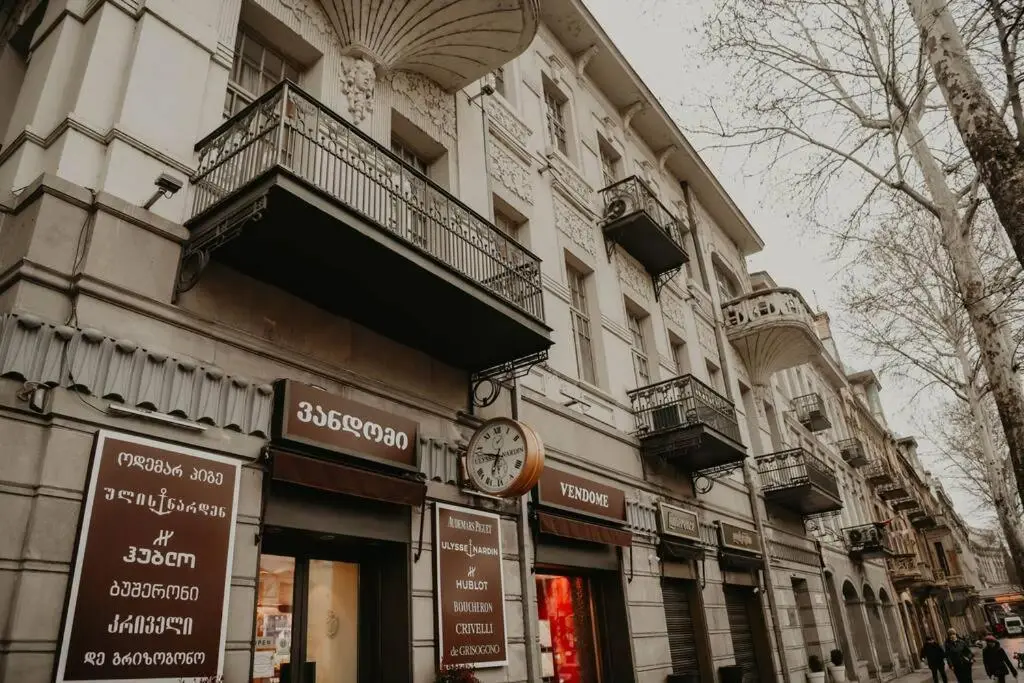 Opera garden 3 apartment in Tbilisi center