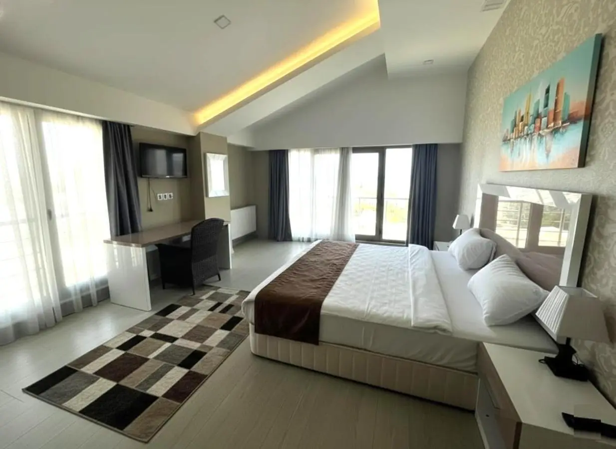 Diplomat Suites Hotel