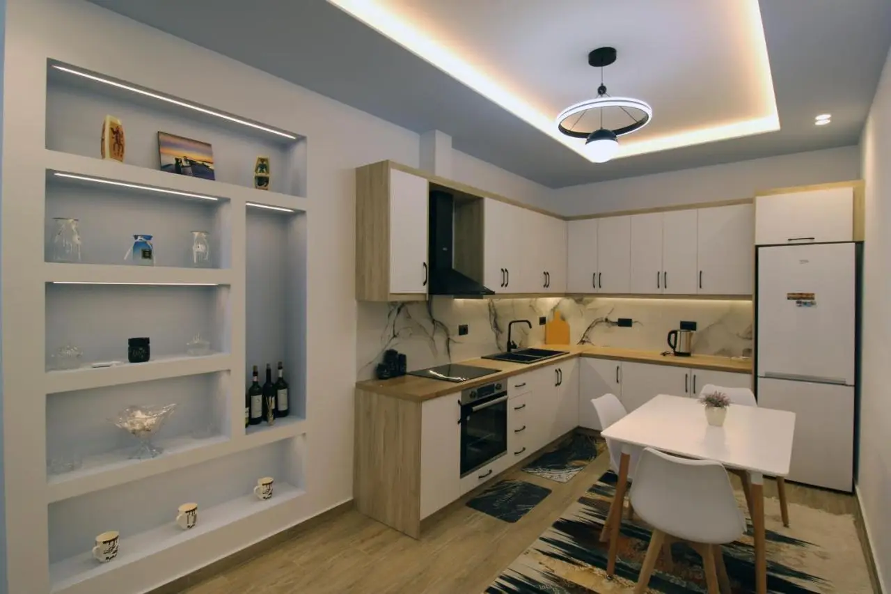 Sarande Luxury Central apartment Reni Risi