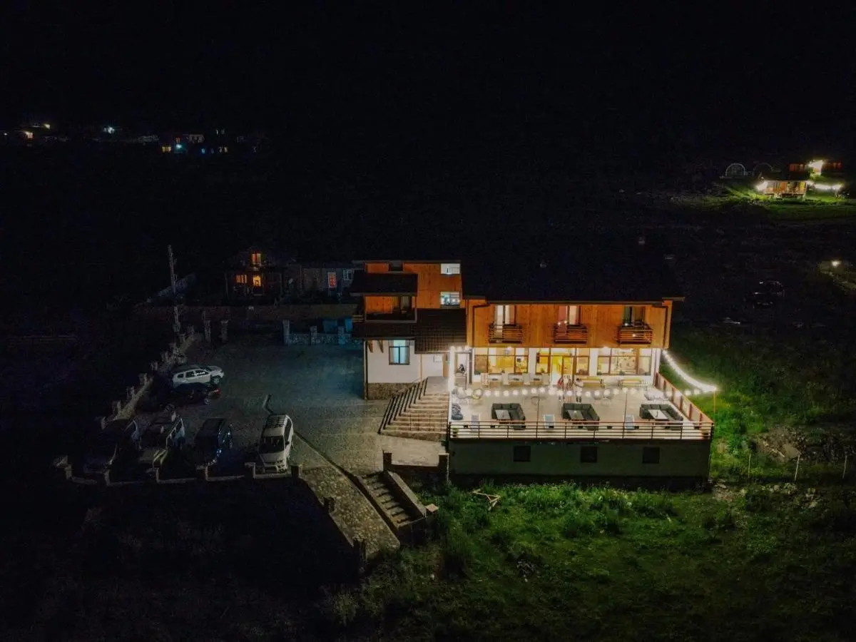 Alpenhaus Kazbegi Hotel & Restaurant