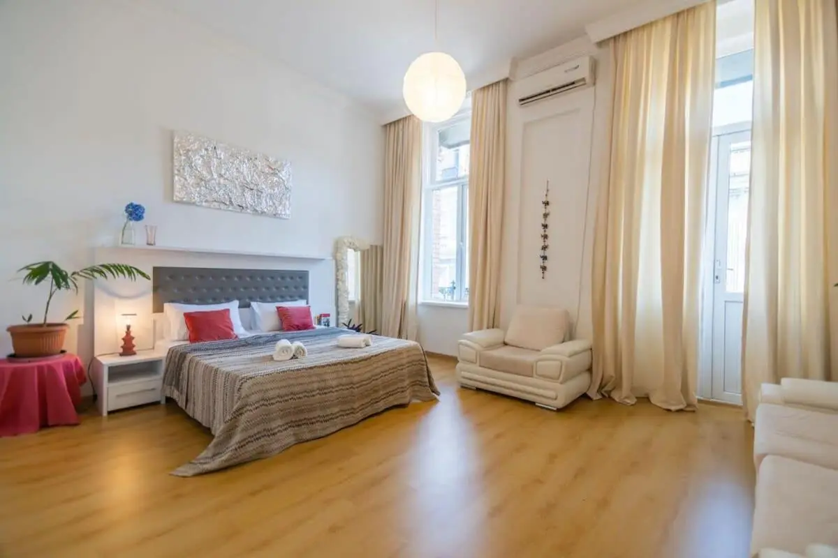 1BR Apt In Old Batumi by Wehost