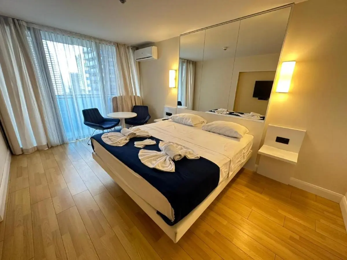 APART-HOTEL ORBI CITY