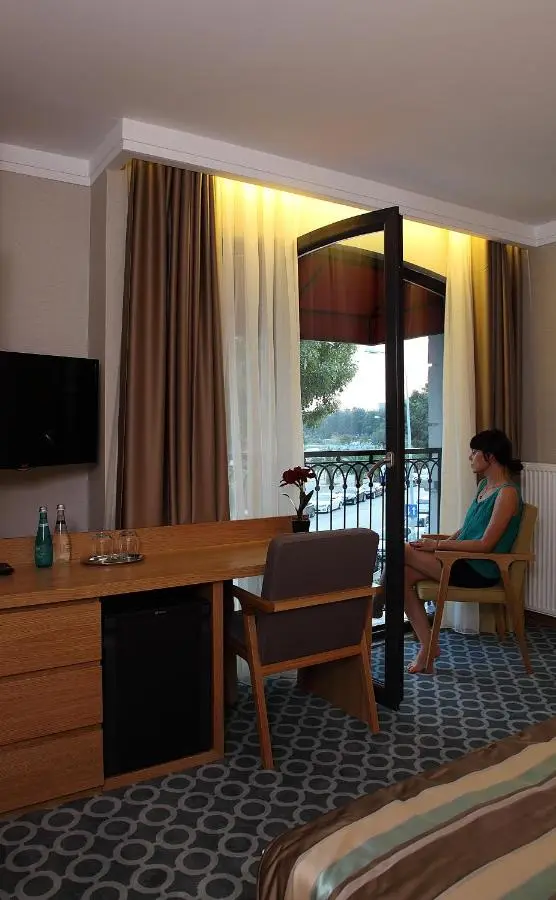 Tuzla Town Hotel