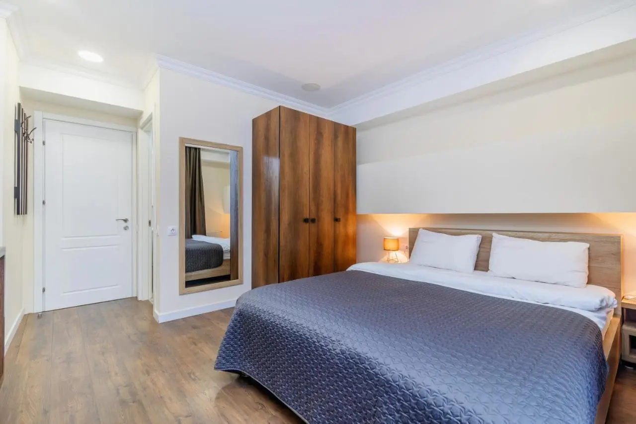 Kokhta Plaza Boutique Hotel