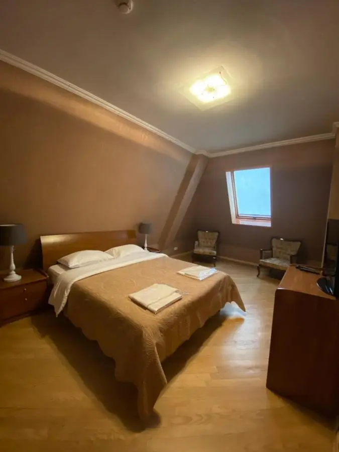 Batesta Hotel