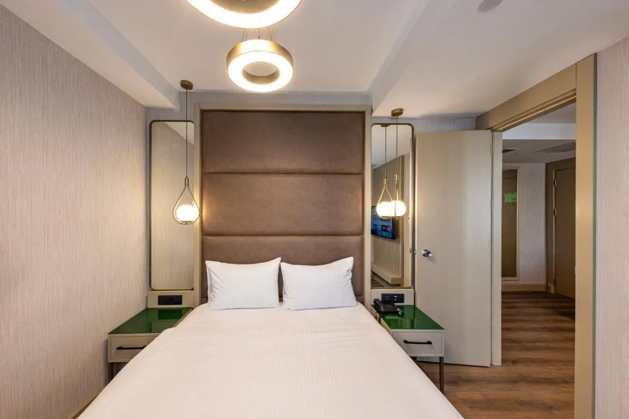 THE NEST HOTEL