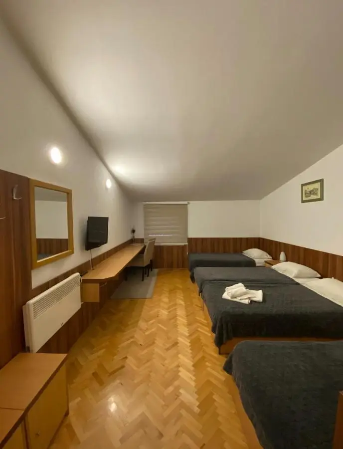 Hotel Piramida Sunca
