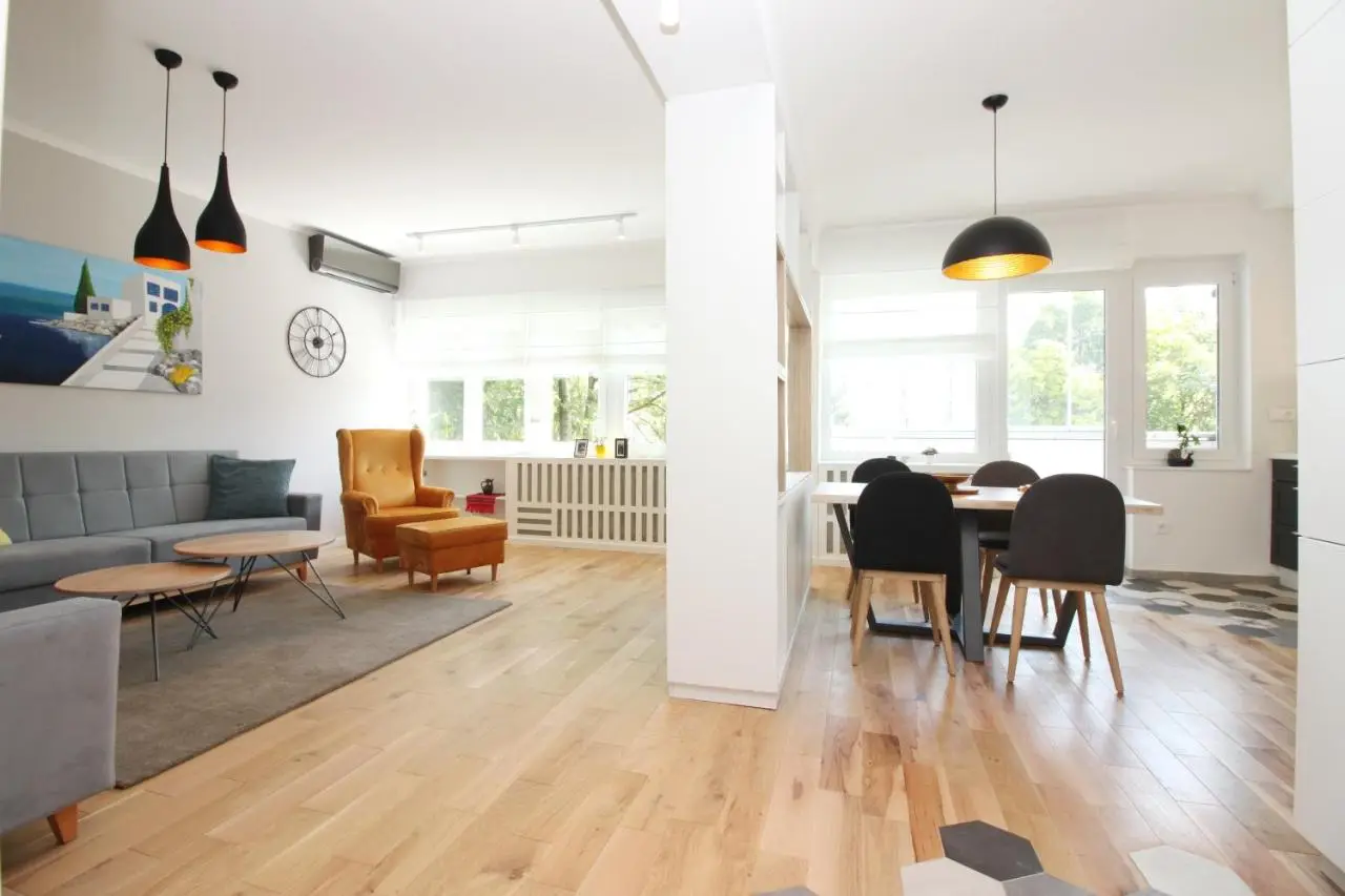 Sunshine Apartment