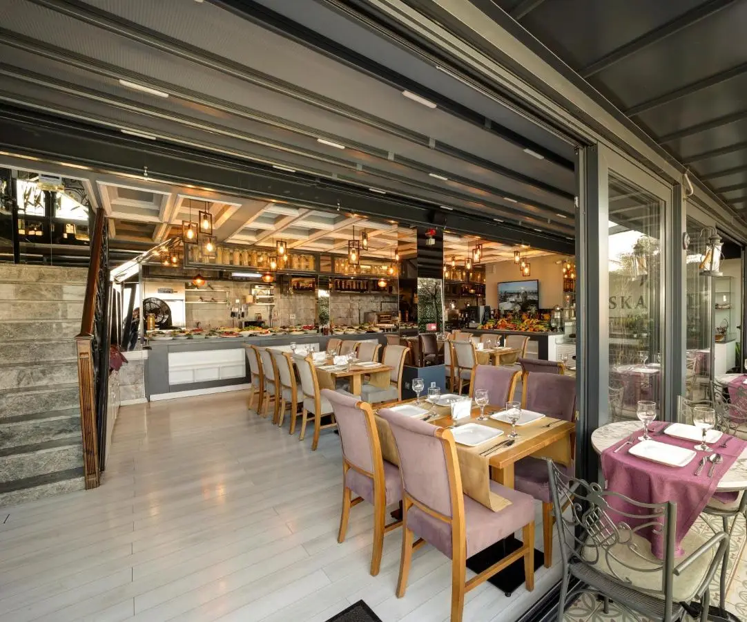 Skalion Hotel
