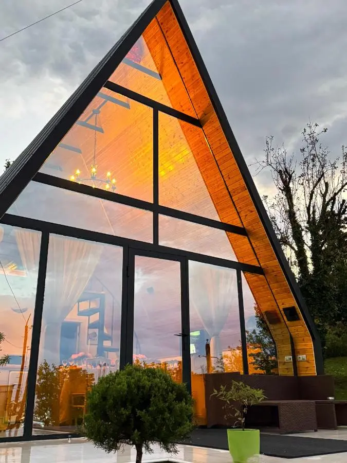 Utopia Inn უტოპია ინნ