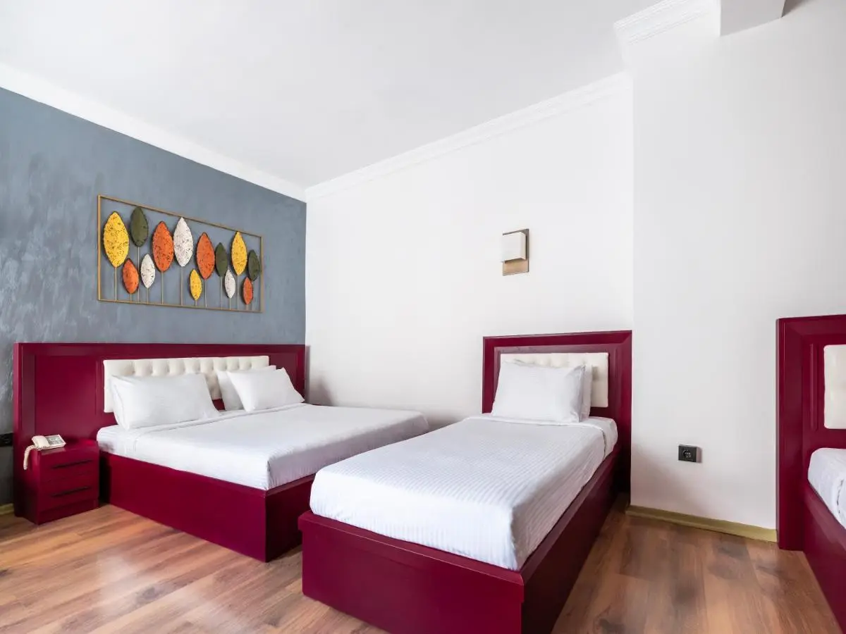 Perazre Hotel