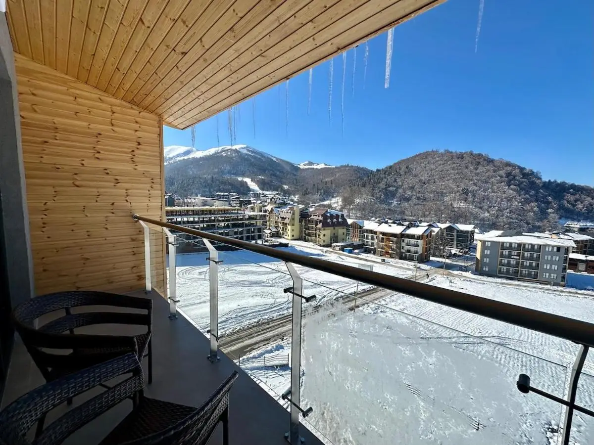 Crystal Loft Block C Apartment with views