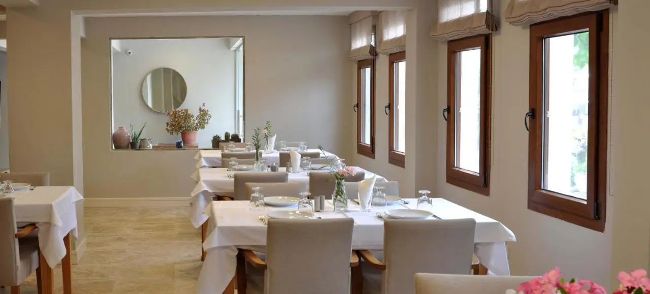 Teos Lodge Pansiyon
