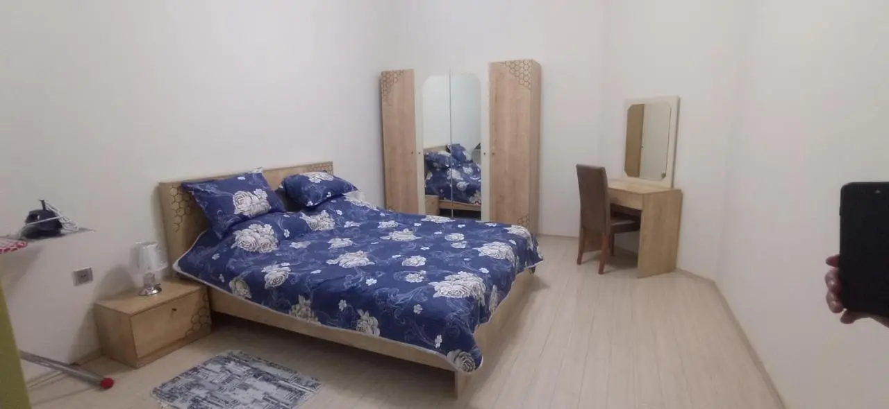 Large and central apartment in the heart of Baku, close to Icheri Sheher Metro station and the Fountain Square