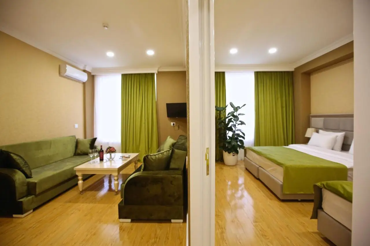 Rusel Hotel