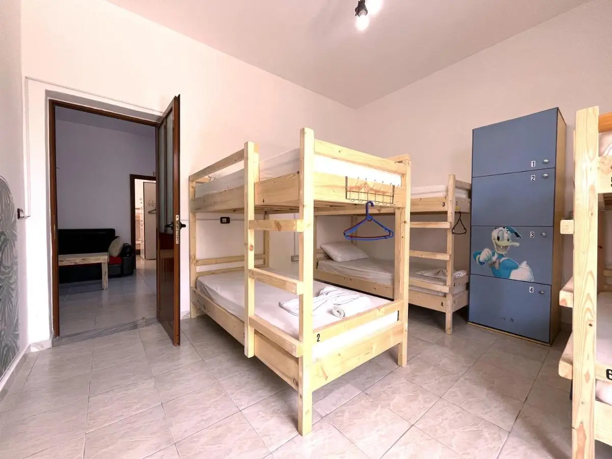 Old Beach Vlora Hostel