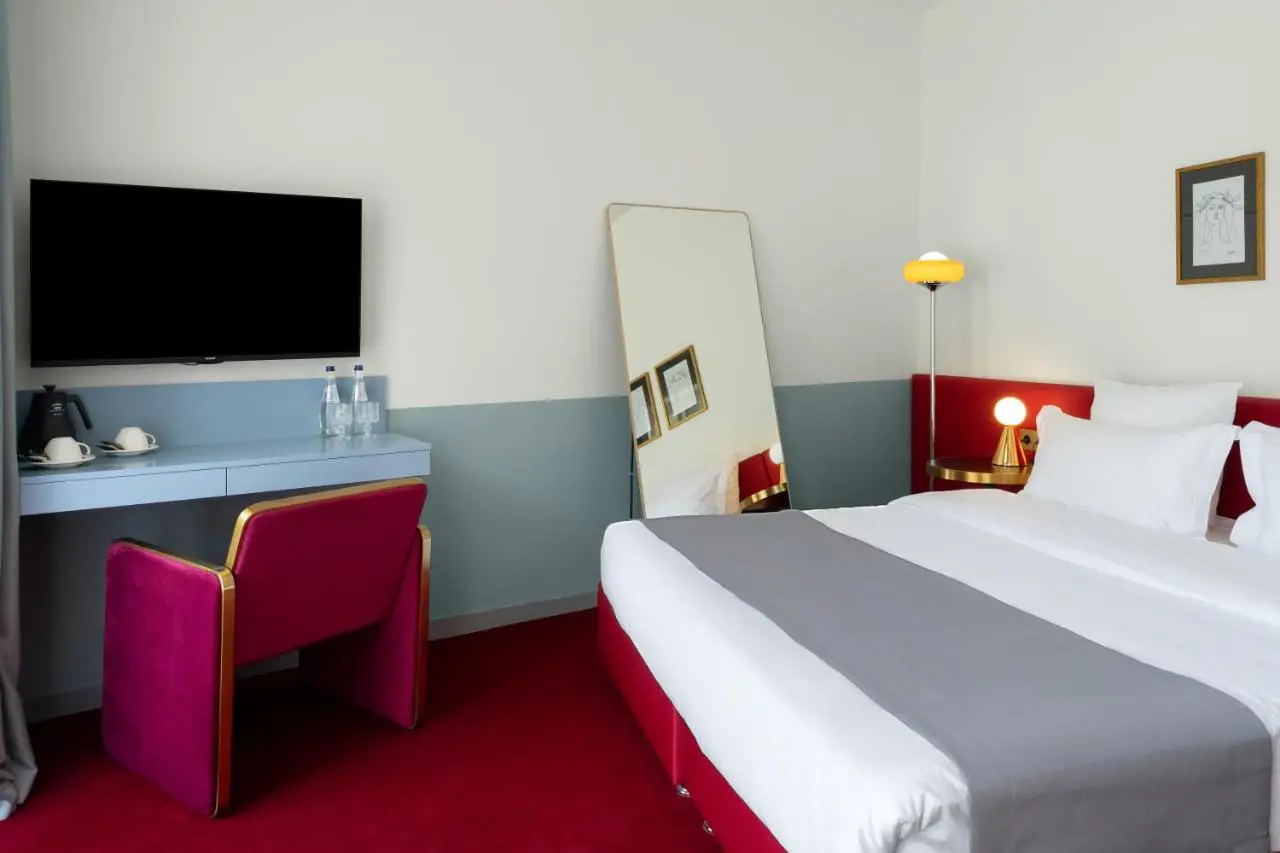 Castor & Pollux Hotel