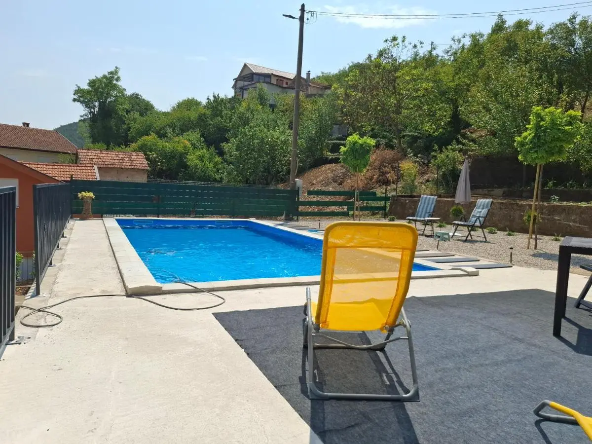 Apartman ZORA s bazenom sa slanom vodom - nova sezona!