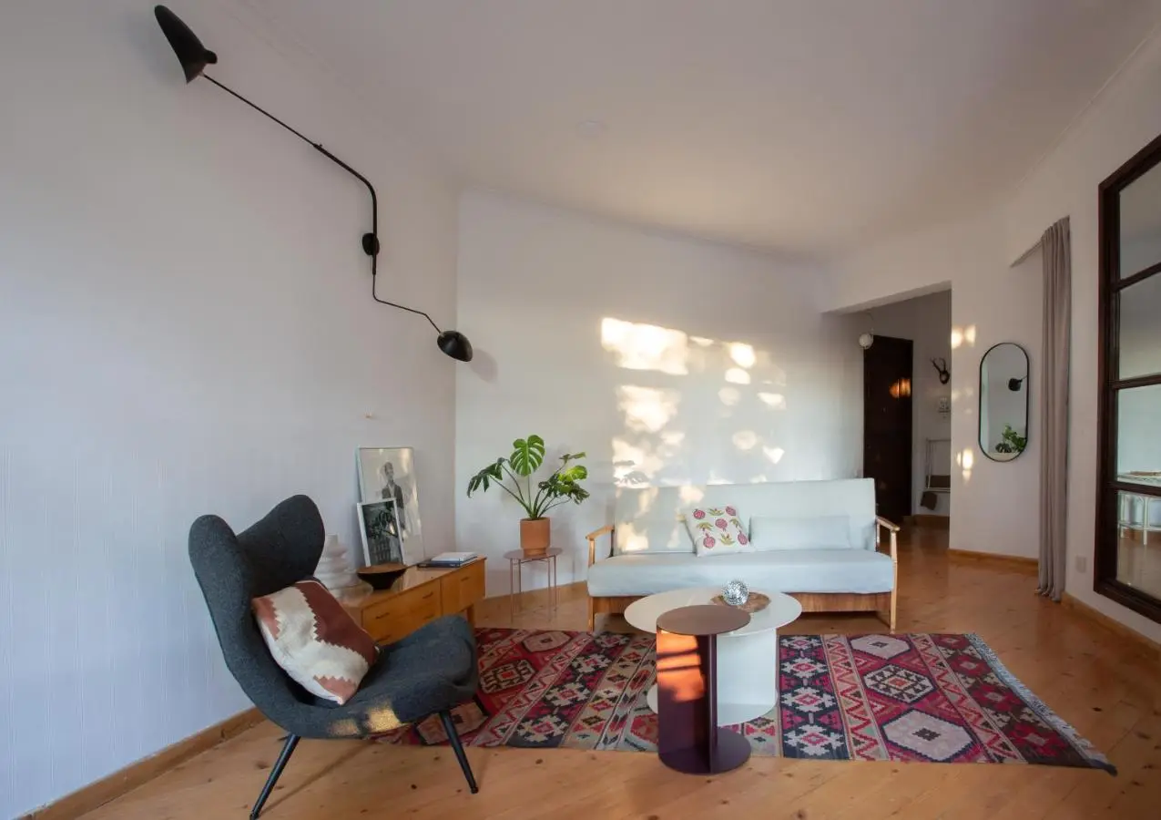 Peaceful Bohemian Apartment – Best Location