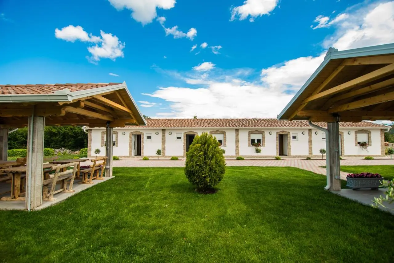 Apartments Slapovi