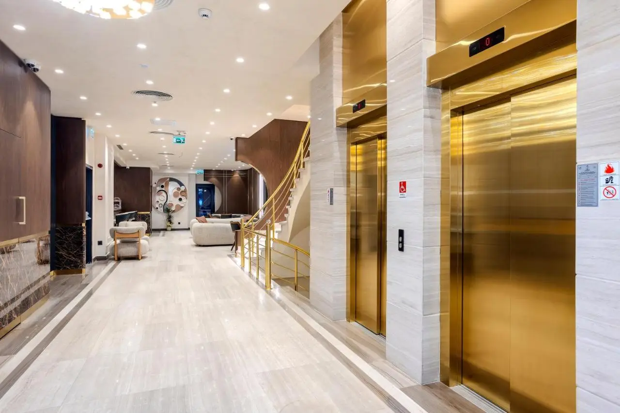 Lions Royal Hotel