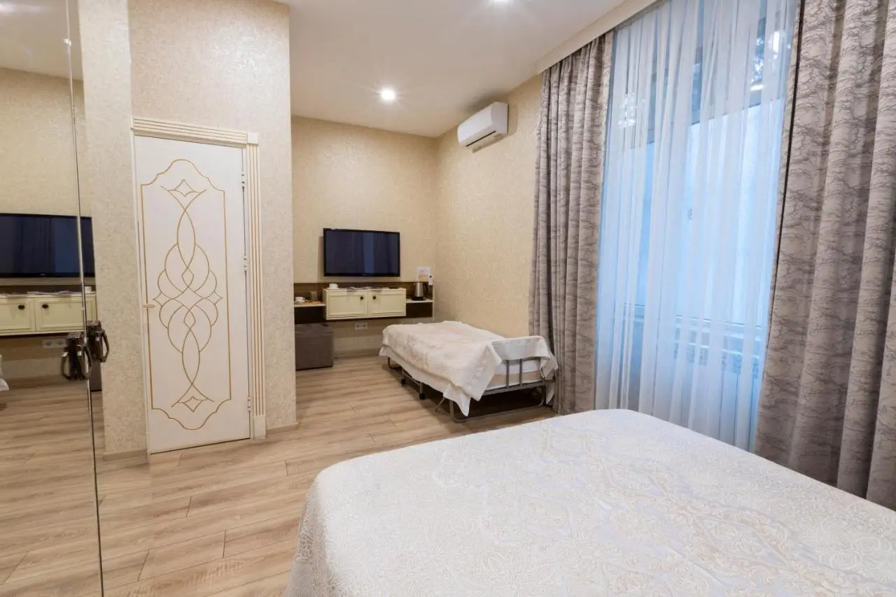 MidCity Hotel