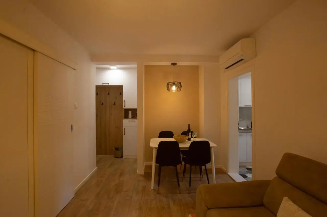 Apartment Naya