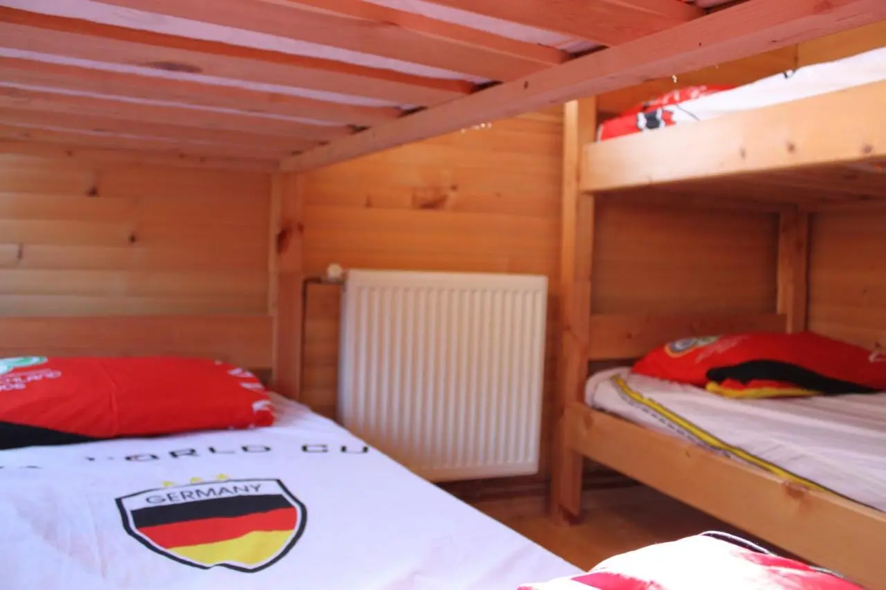 Dzajicaa Buk Rooms - Noahs Ark