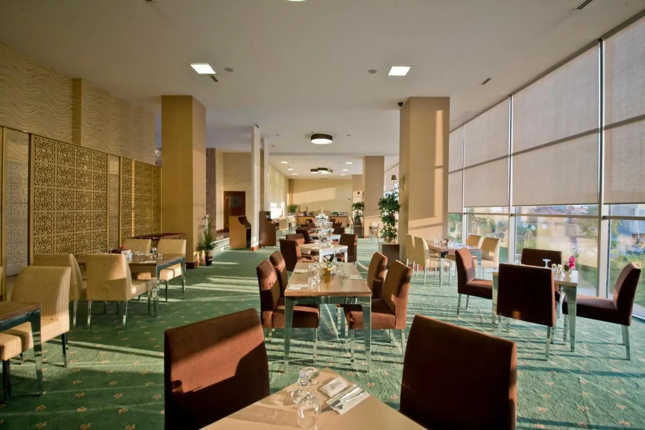 North Point Hotel