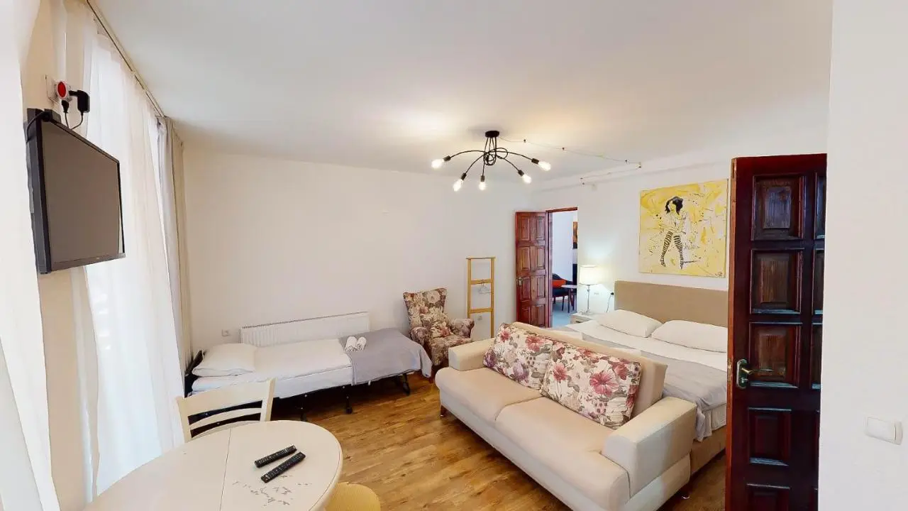 Boutique Hotel Shale