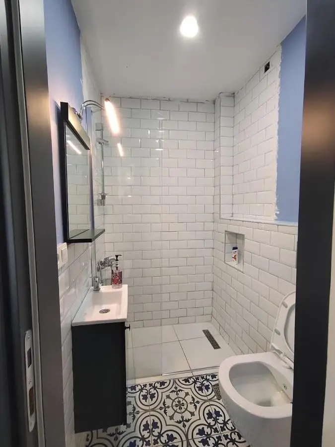 balcony 2BR apt with 2toilet and 2bath near to nişantaşi #3