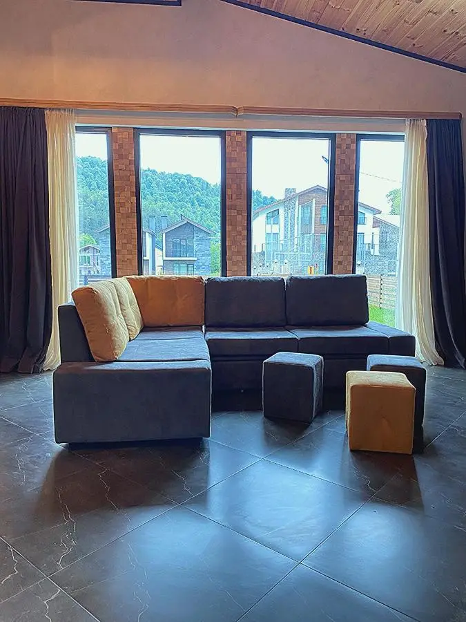 TwinSide Chalet Bakuriani