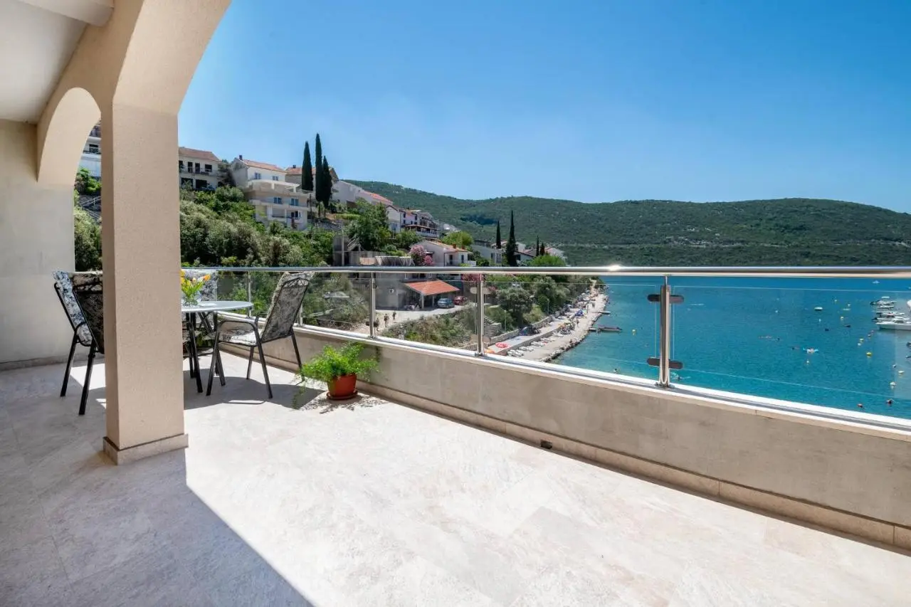 Apartmani Divna