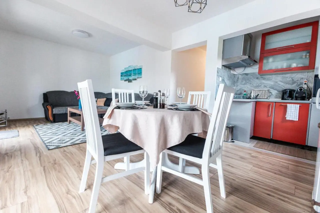 Delta apartments