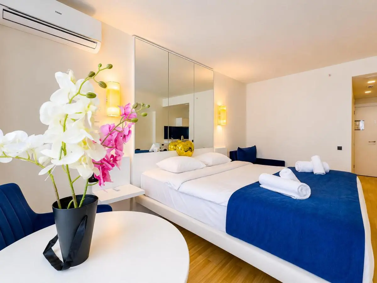 Orbi City Luxury Sea View Aparthotel