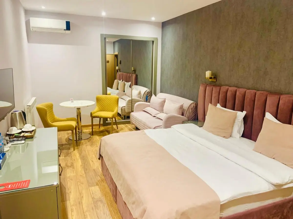 CH Hotel