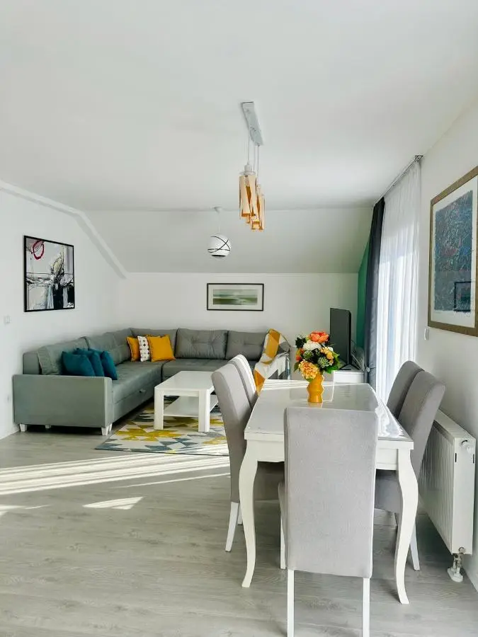 Lux Apartments Minja
