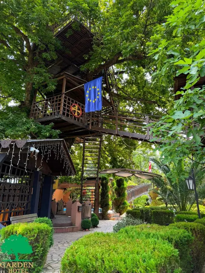 Garden Hotel