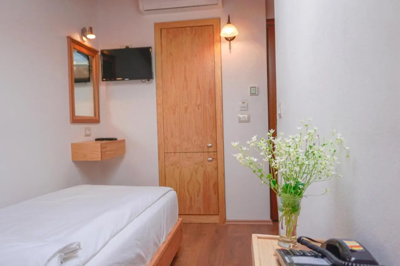 Hotel Argjiro