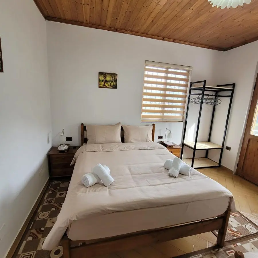 Jona Guest house