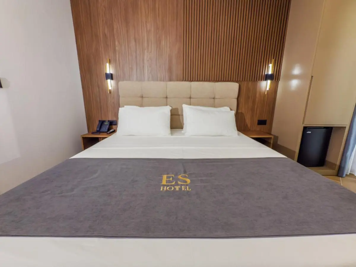 ES Hotel