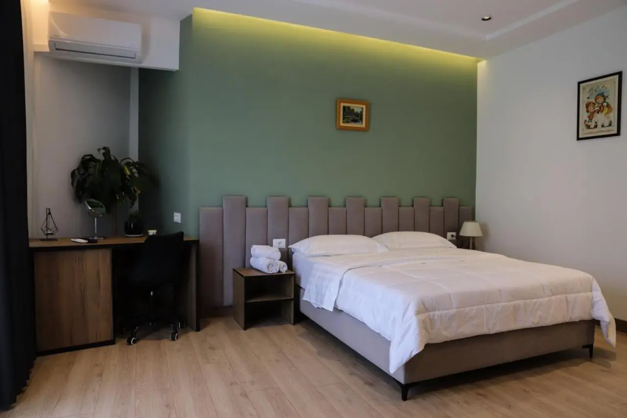 Hotel Blini