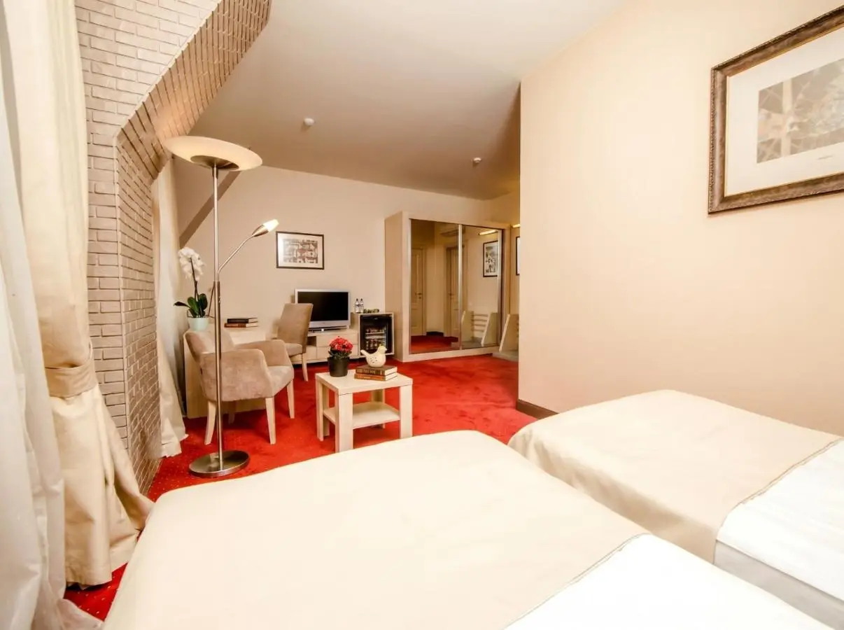 Central Passage Hotel on Nizami street