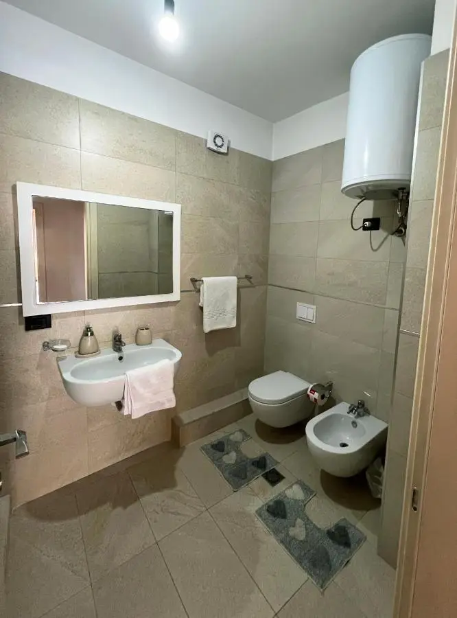 B2 Apartment