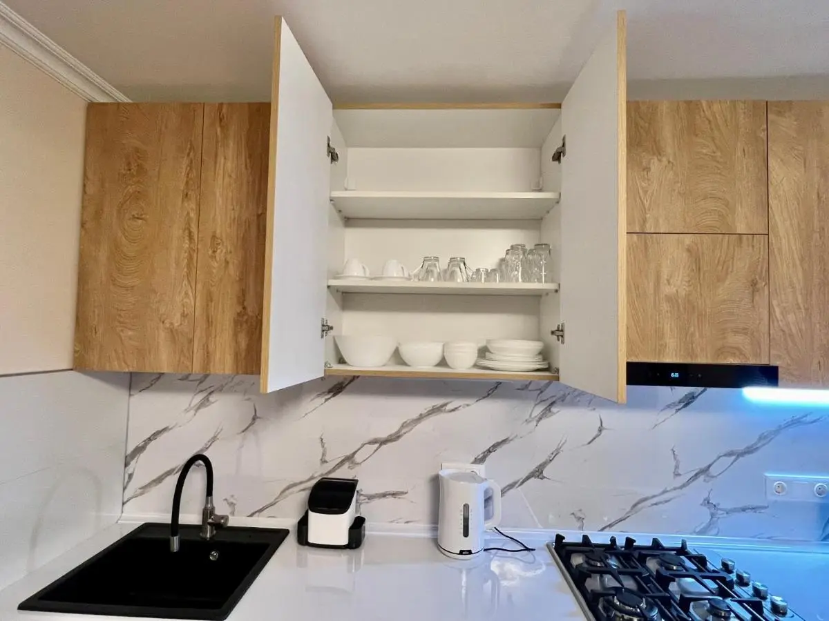 APARTMENT #27