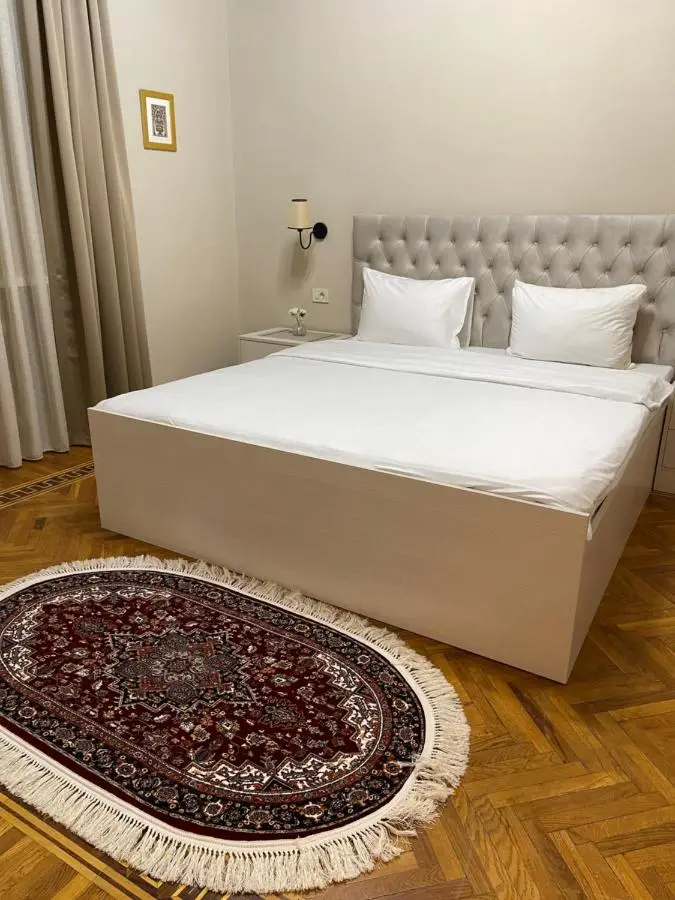 White Lilies - Elegant Sea View F1 & Nizami Charm